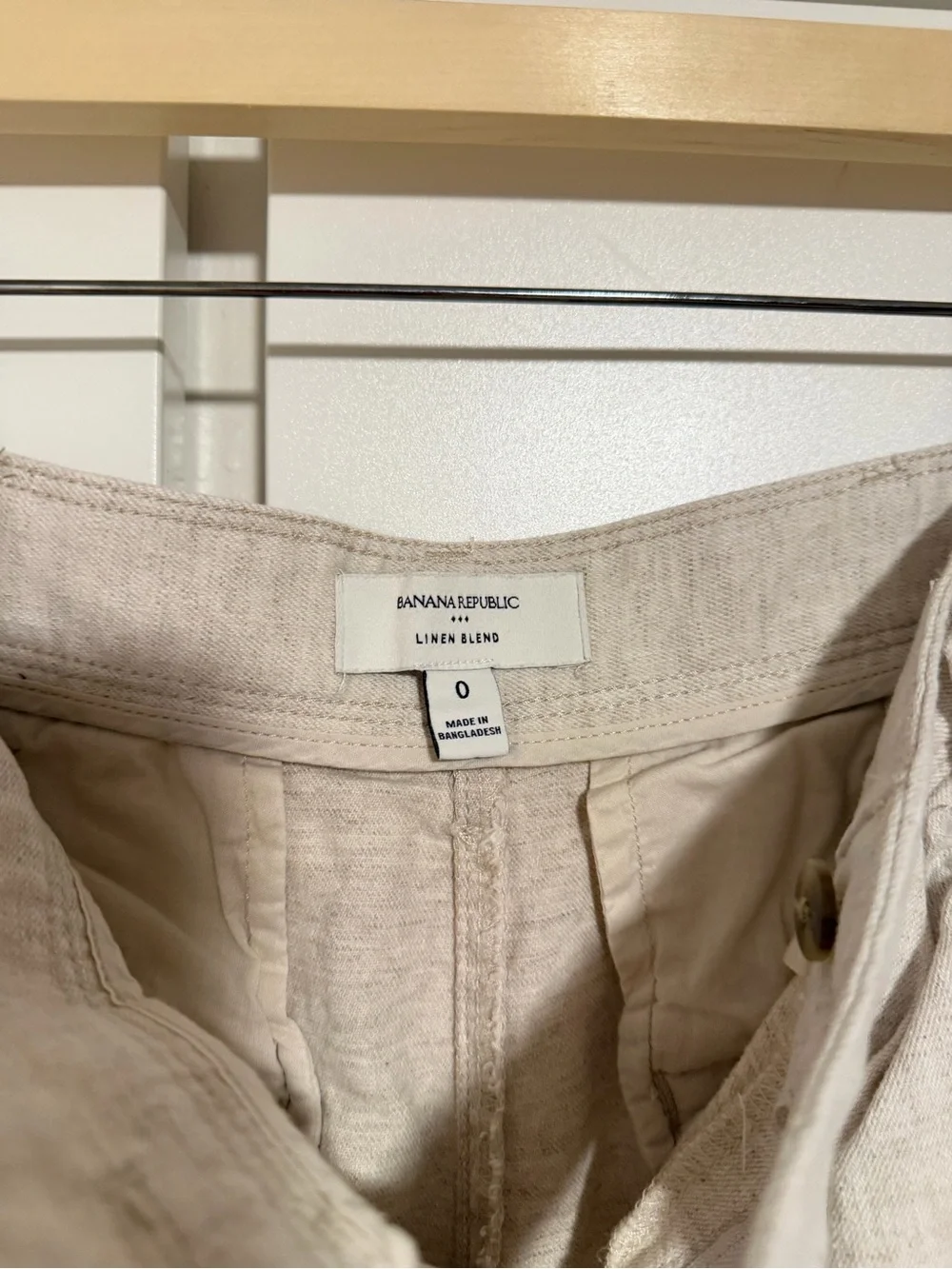 LOT OF 2 Banana Republic Linen-Blend Pants in Light Beige and in Black
